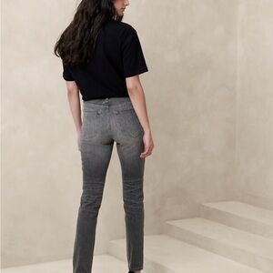 Banana Republic slim jeans in excellent condition